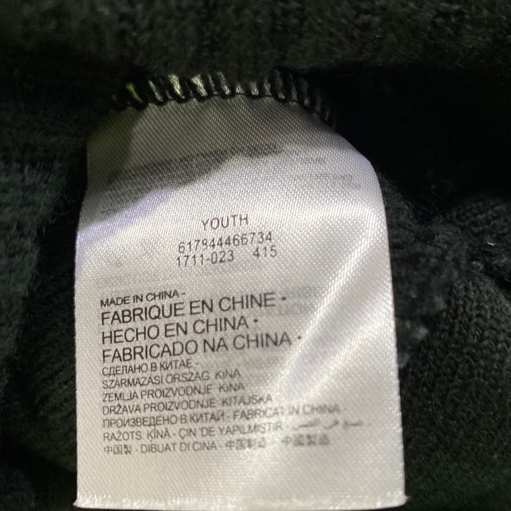 AIR JORDAN BEANIE POM BLACK/GRAY - Picture 5 of 5